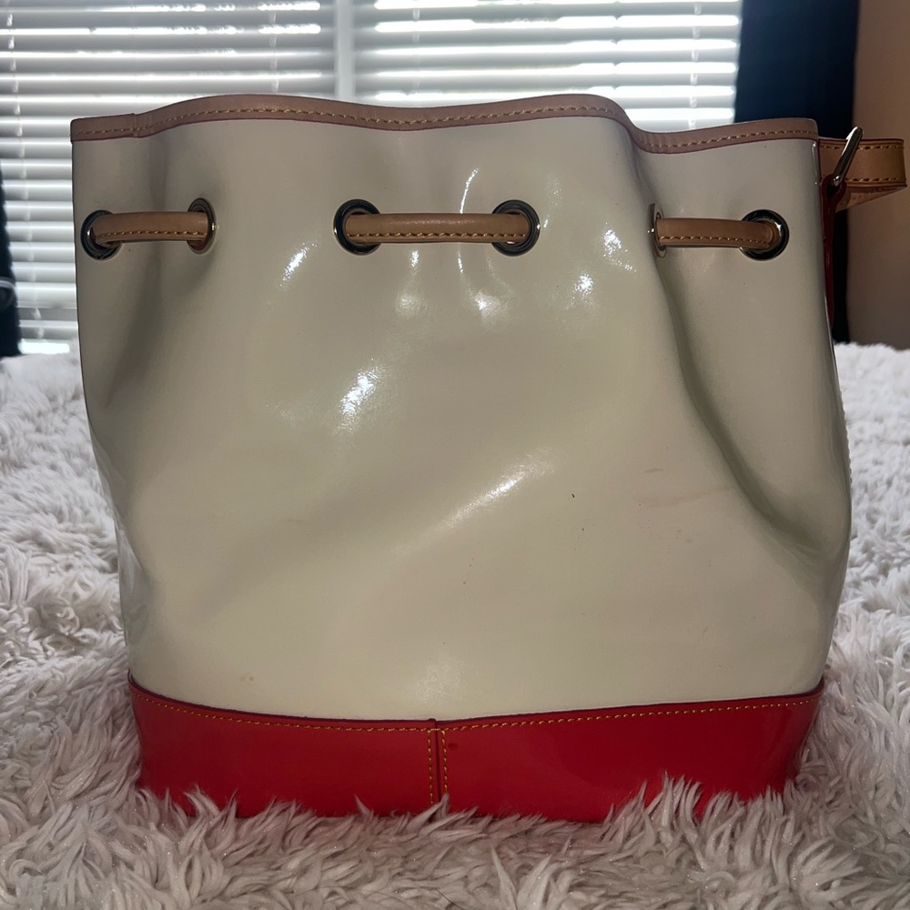 Dooney & Bourke Red and Cream Bucket Bag - Picture 3 of 10
